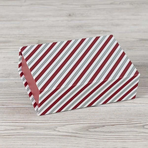 International Christmas Gift Basket - Image 10