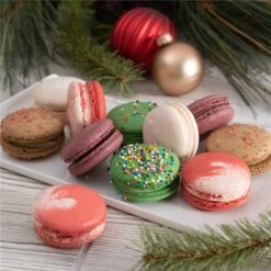 Christmas Holiday Macarons